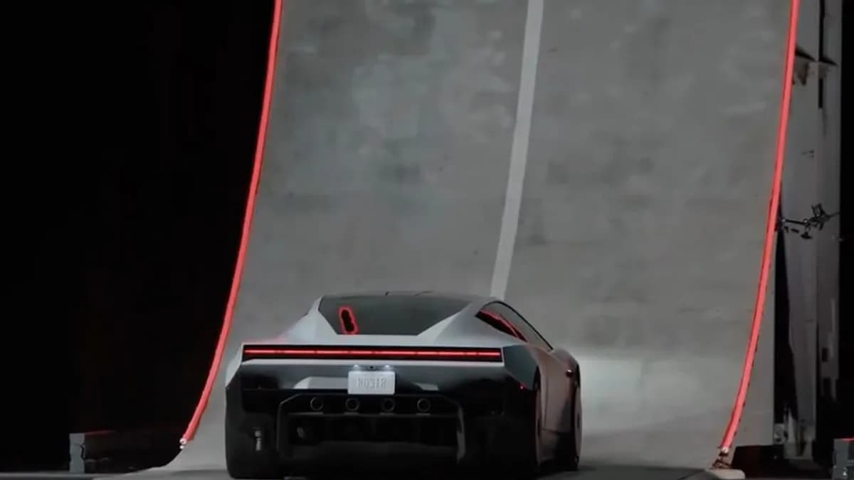 ELON MUSK’TAN UÇAN TESLA HAMLESİ! OTOMOBİLLER GÖKYÜZÜNE ÇIKACAK